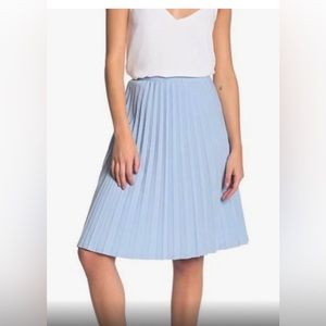 Calvin Klein pleated skirt size 14.